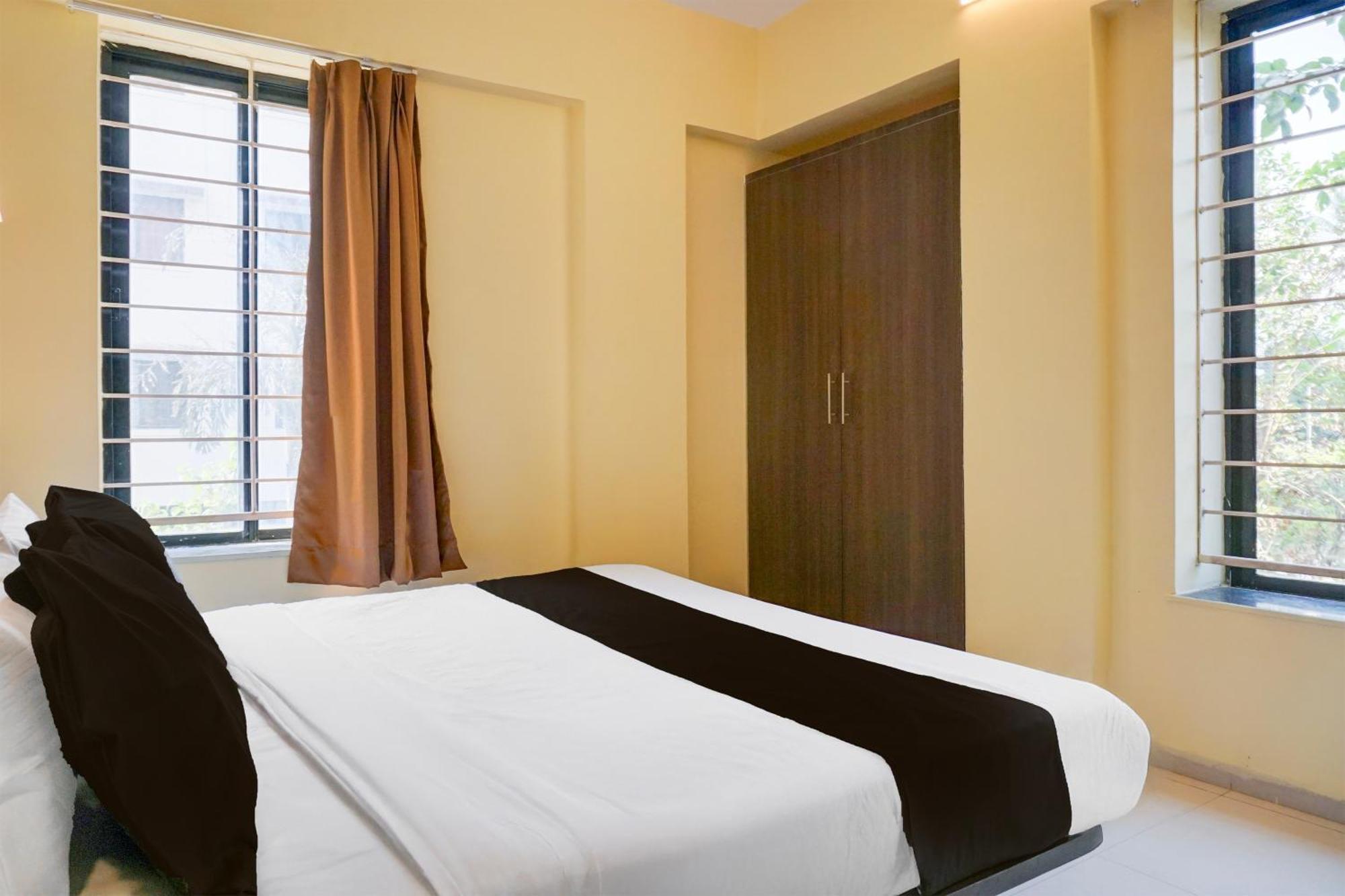 Super Collection O Veerbhadra Nagar Baner Hotel Meribel Village Exterior photo